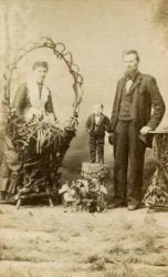 charles-eisenmann_tom-thumb