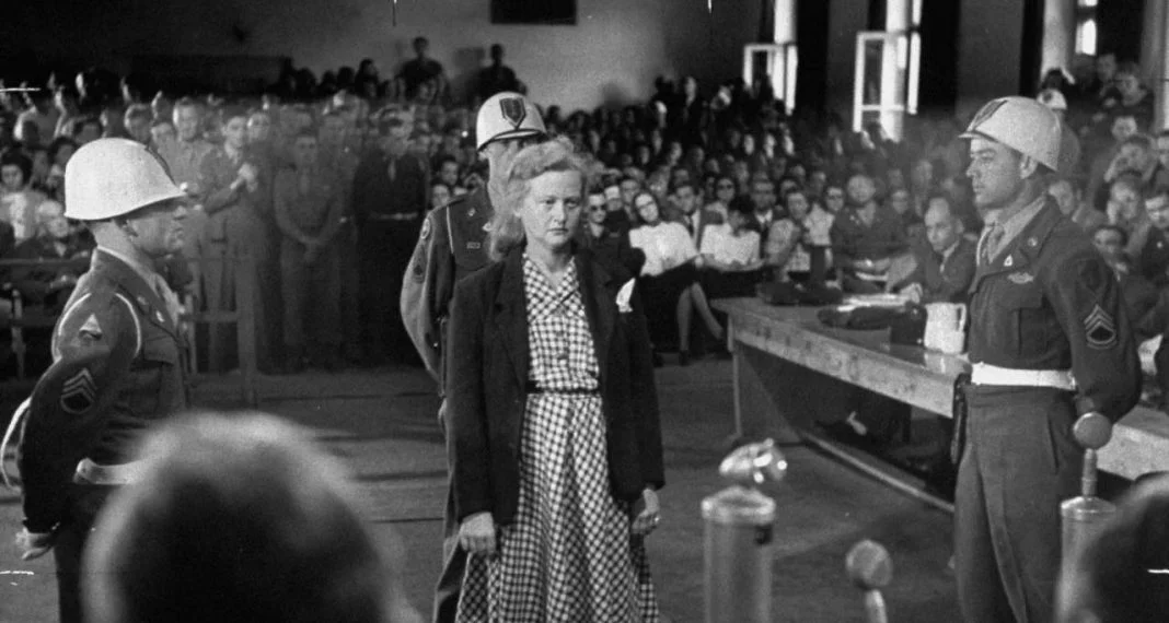 Ilse Koch durante los juicios de Dachau