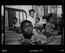 stanley-kubrick-chicago-city-extremes-26