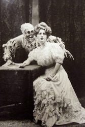 death-lady-01